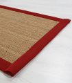 Alfombra de coco para instalar en escalera. Cenefa Tela MF preparada para colocar con barrotes.